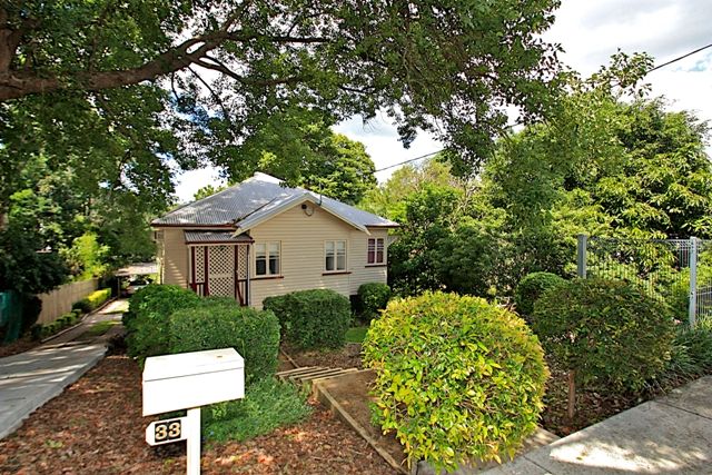 33 O'Sullivan Street, WOODEND QLD 4305