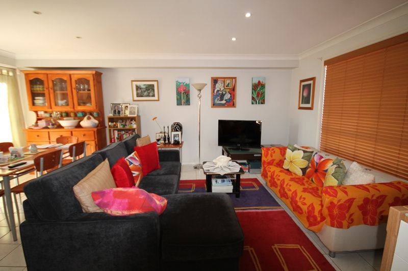 LURNEA, NSW 2170