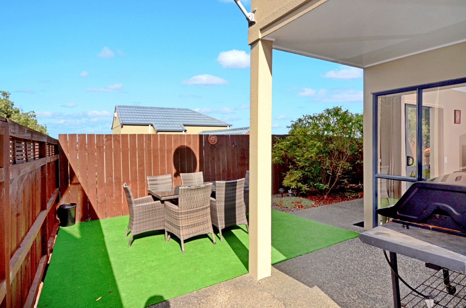 6/35 Highgrove Lane, GLENFIELD, North Shore City
