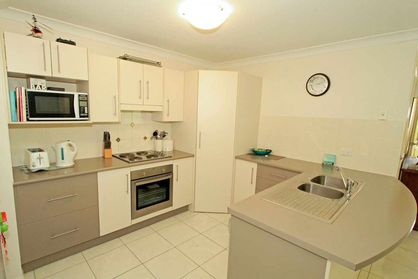 4 Driftwood Drive, ROSSLYN, QLD 4703