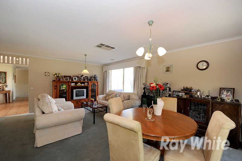 54 Carlisle Road, FERNTREE GULLY, VIC 3156
