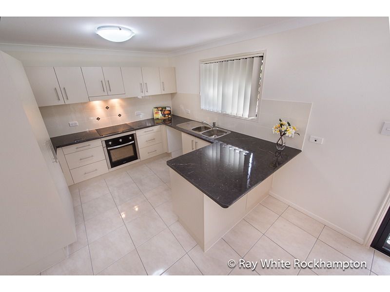 2/191 Rush Street, KOONGAL, QLD 4701