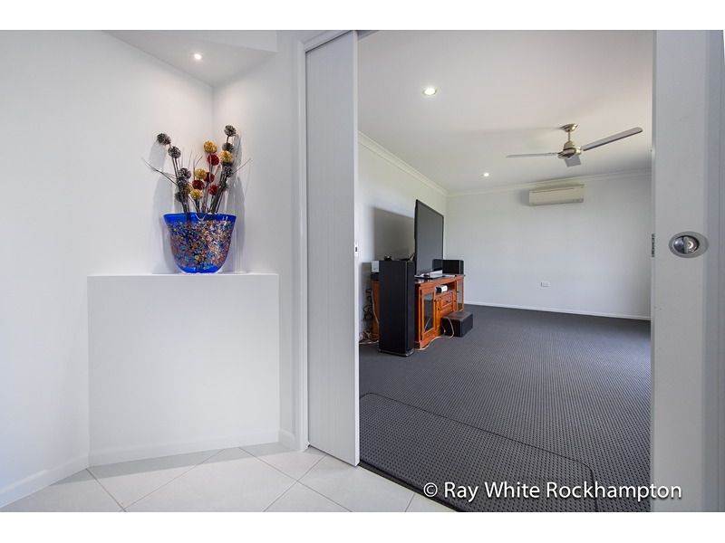 21 Tamarind Avenue, NORMAN GARDENS, QLD 4701