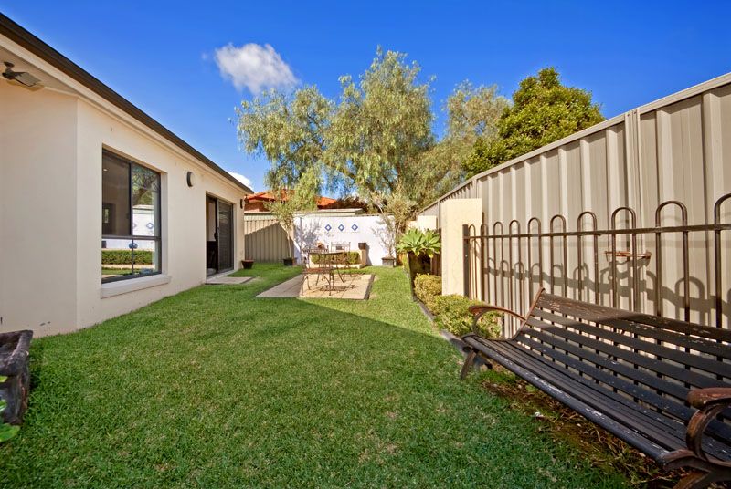 11a Jarrah Close, ALFORDS POINT, NSW 2234