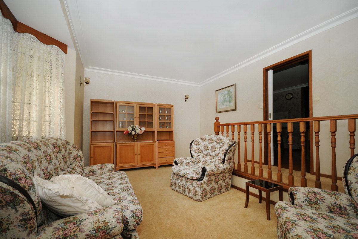 1 Claire Street, Centenary Heights, QLD 4350