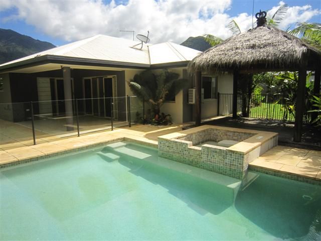18 Cliffdale Street, BENTLEY PARK QLD 4869
