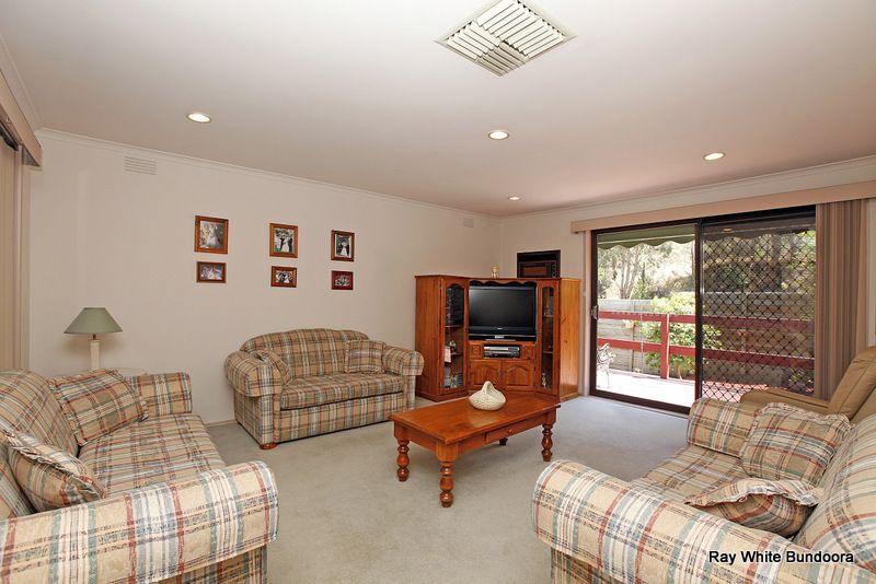 8 Hermitage Crescent, BUNDOORA, VIC 3083