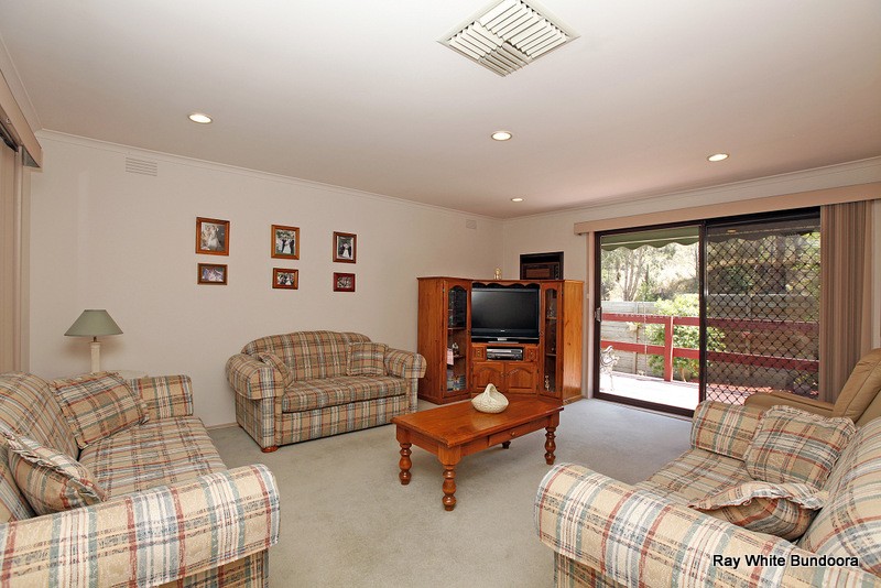 8 Hermitage Crescent, BUNDOORA, VIC 3083