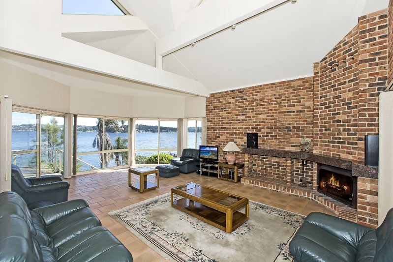 FISHING POINT, NSW 2283