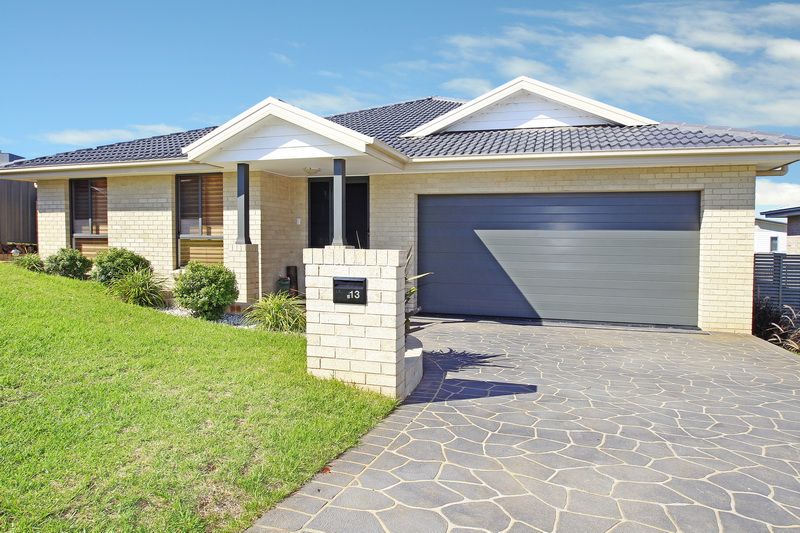 13 Elambra Parade, GERRINGONG NSW 2534