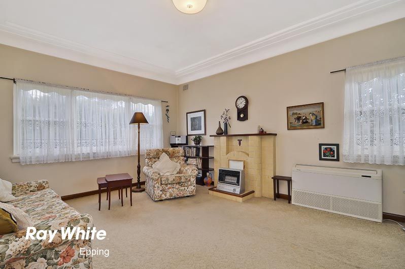 42 Russell Street, DENISTONE EAST, NSW 2112