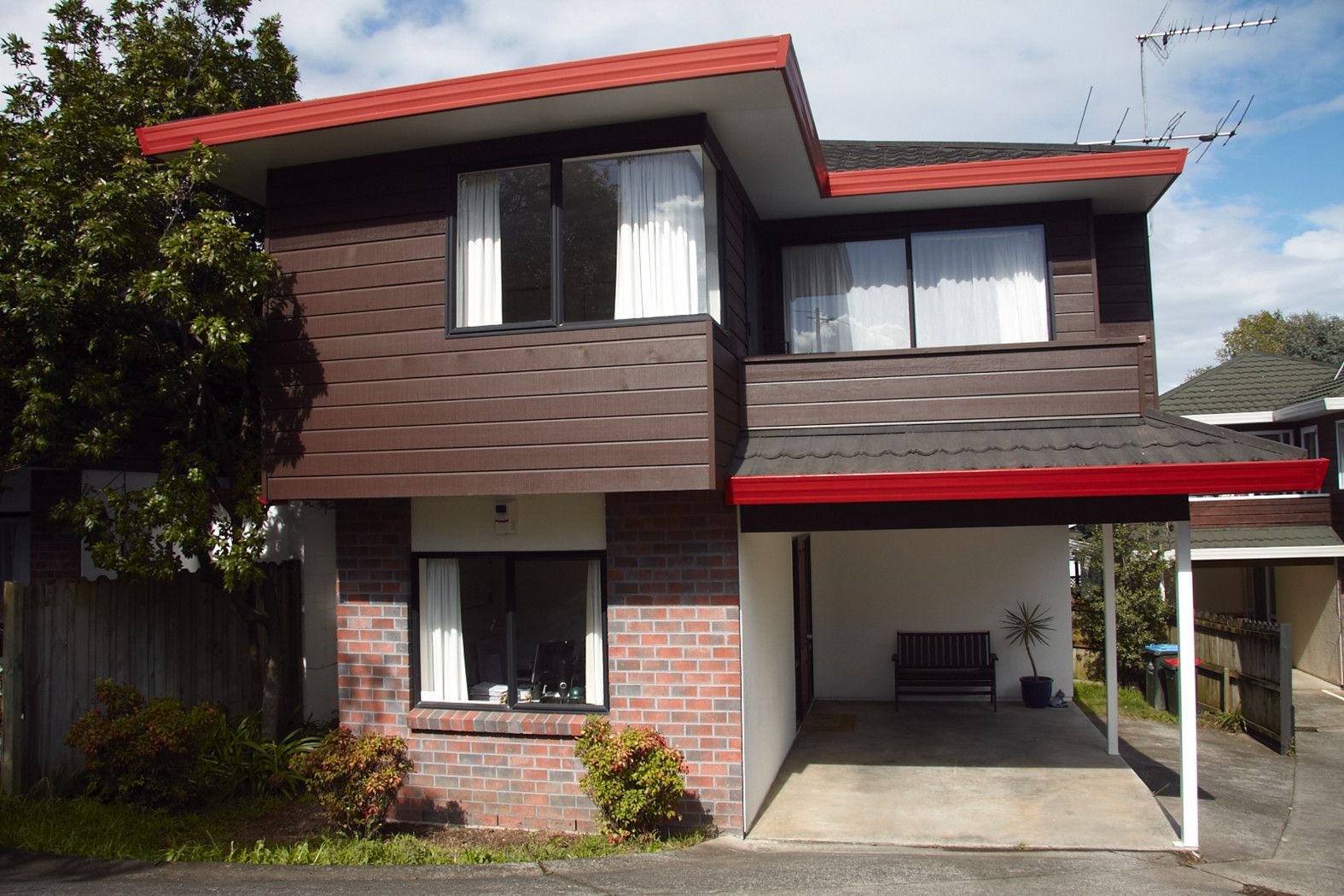 2/8 Cleary Road, PANMURE, Auckland City