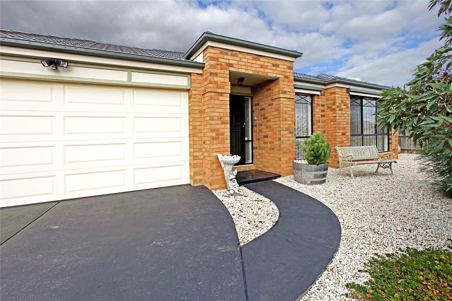 38 Country Gardens Drive, LARA, VIC 3212