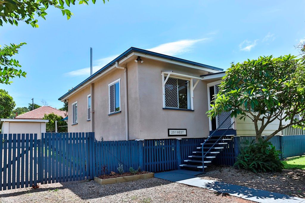 251 West Street, HARRISTOWN, QLD 4350