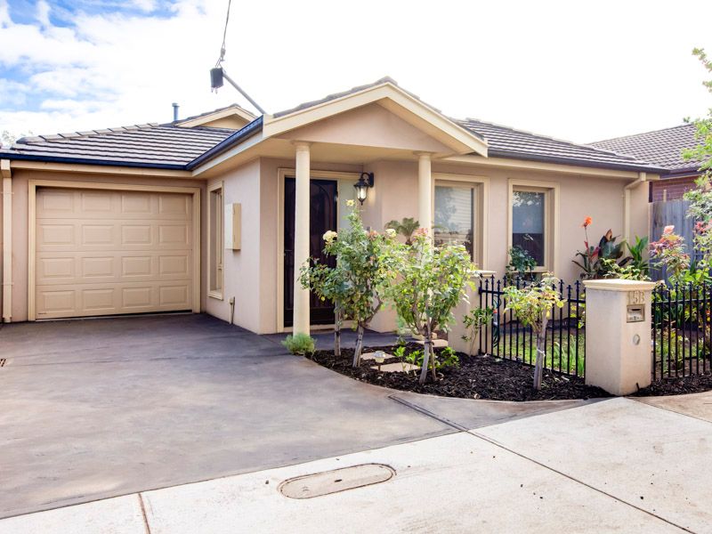 15B Pine Street, CHELTENHAM, VIC 3192