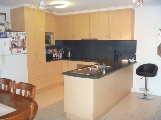 5 Tinaroo Court, CLINTON, QLD 4680