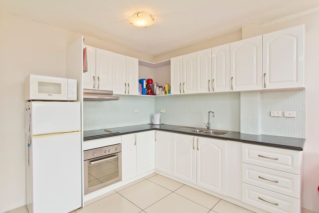 34/13 Fairway Drive, CLEAR ISLAND WATERS, QLD 4226