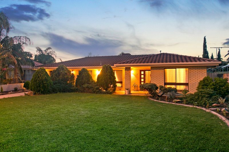 14 Barmera Avenue, HOPE VALLEY SA 5090