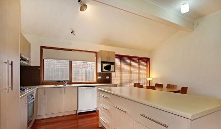 27 Calder Way, WANTIRNA SOUTH, VIC 3152