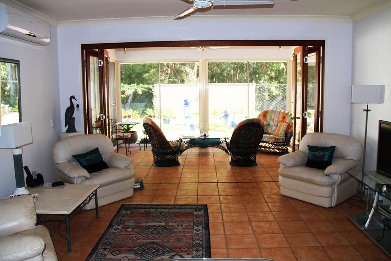 35 Stillwater Drive, TWIN WATERS, QLD 4564