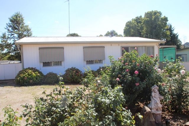6 Wien Smith Avenue, CLARE, SA 5453