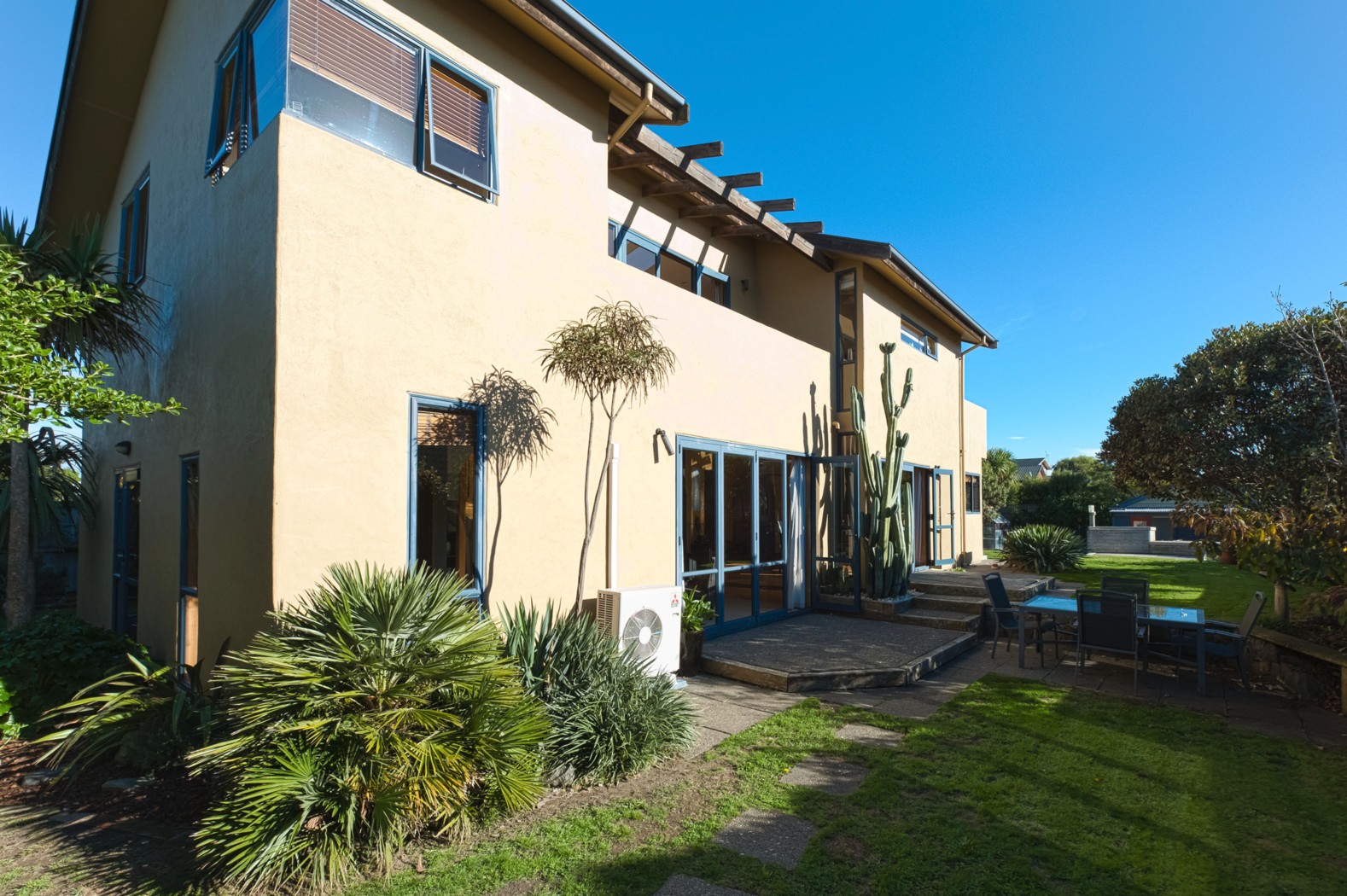 27 Larnach Street, WAIMAIRI BEACH, Christchurch City
