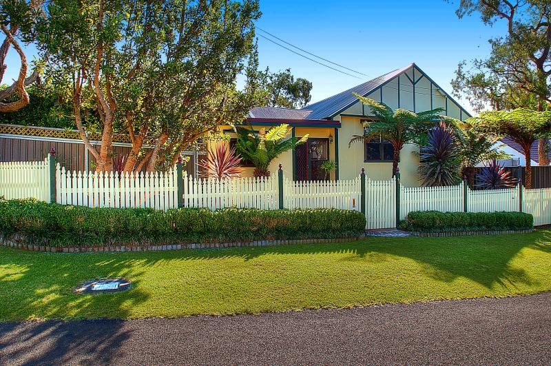68 Walker Street, HELENSBURGH NSW 2508