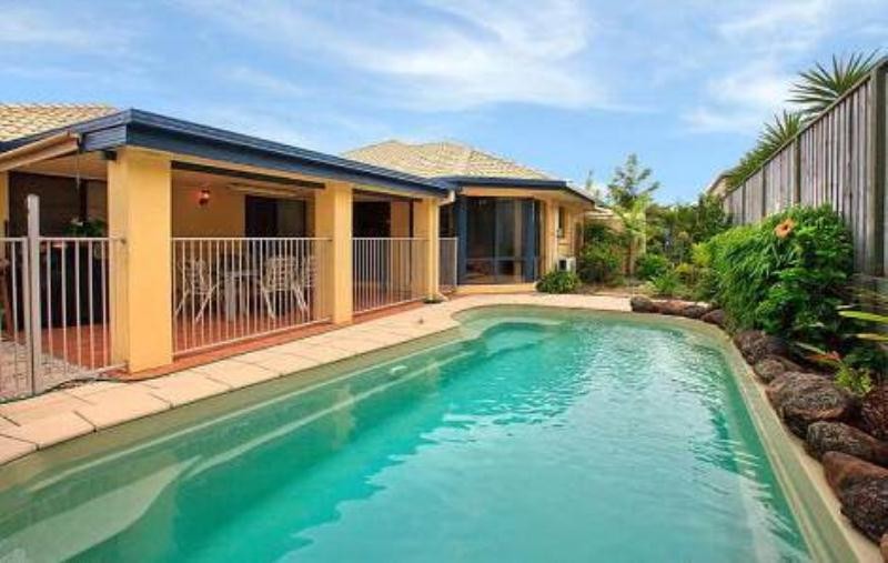 8 Pintail Close, NORTH LAKES, QLD 4509
