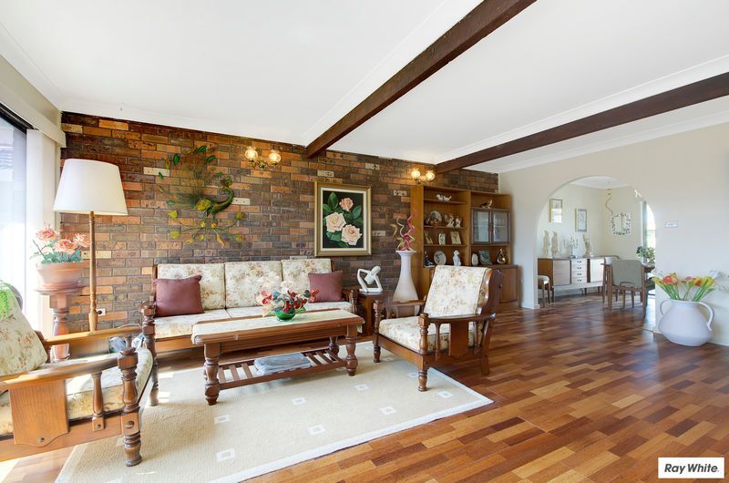 17 Doris Avenue, WOONONA, NSW 2517