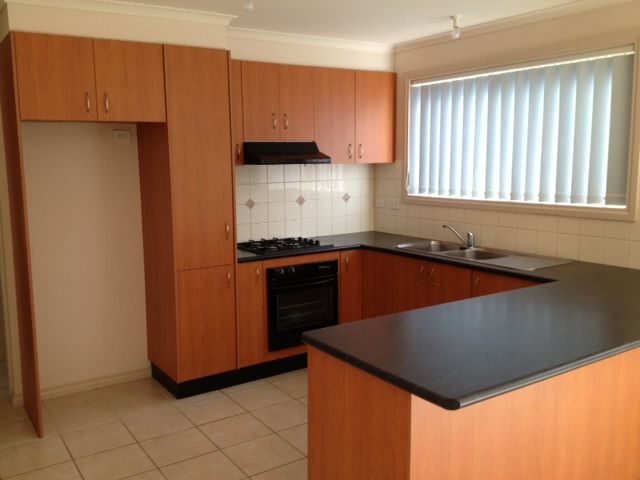 27 Nouvelle Grove, SOUTH MORANG, VIC 3752