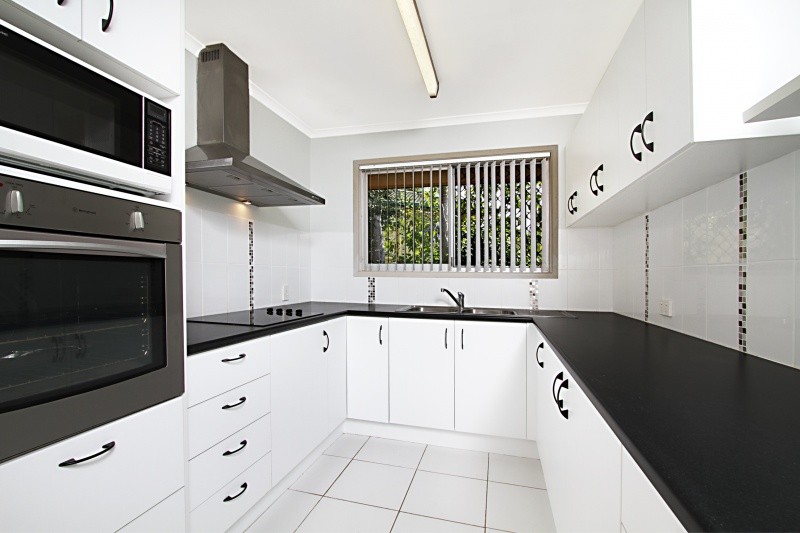 5 Nielsen Street, ROCHEDALE SOUTH, QLD 4123
