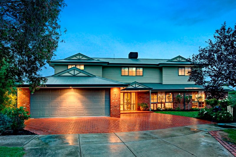 7 Obar Crescent, SOUTH MORANG VIC 3752