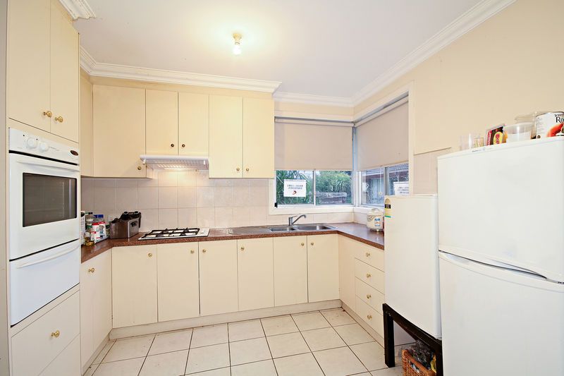 2/233 Huntingdale Road, OAKLEIGH, VIC 3166