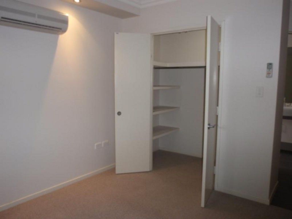 2/6 Desgrand Street, EMERALD, QLD 4720