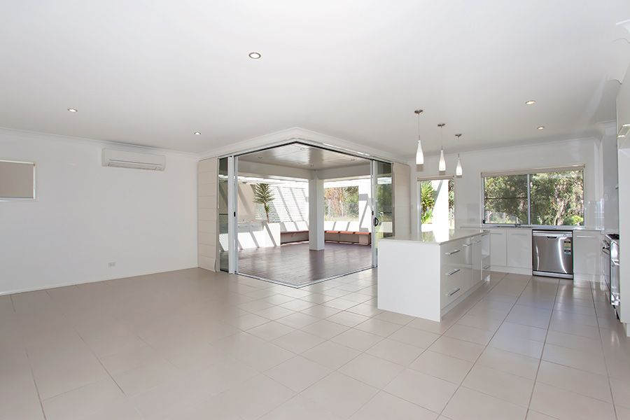 7 Geoffrey Way, Highfields, QLD 4352