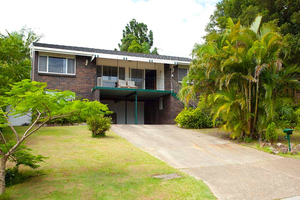4 Vicki Place, WISHART, QLD 4122