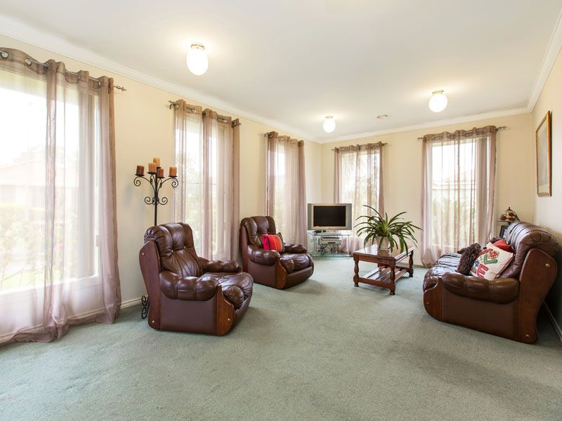 3 Albert Place, DINGLEY VILLAGE, VIC 3172