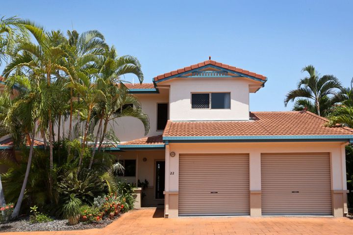30 Martinez Avenue, WEST END QLD 4810