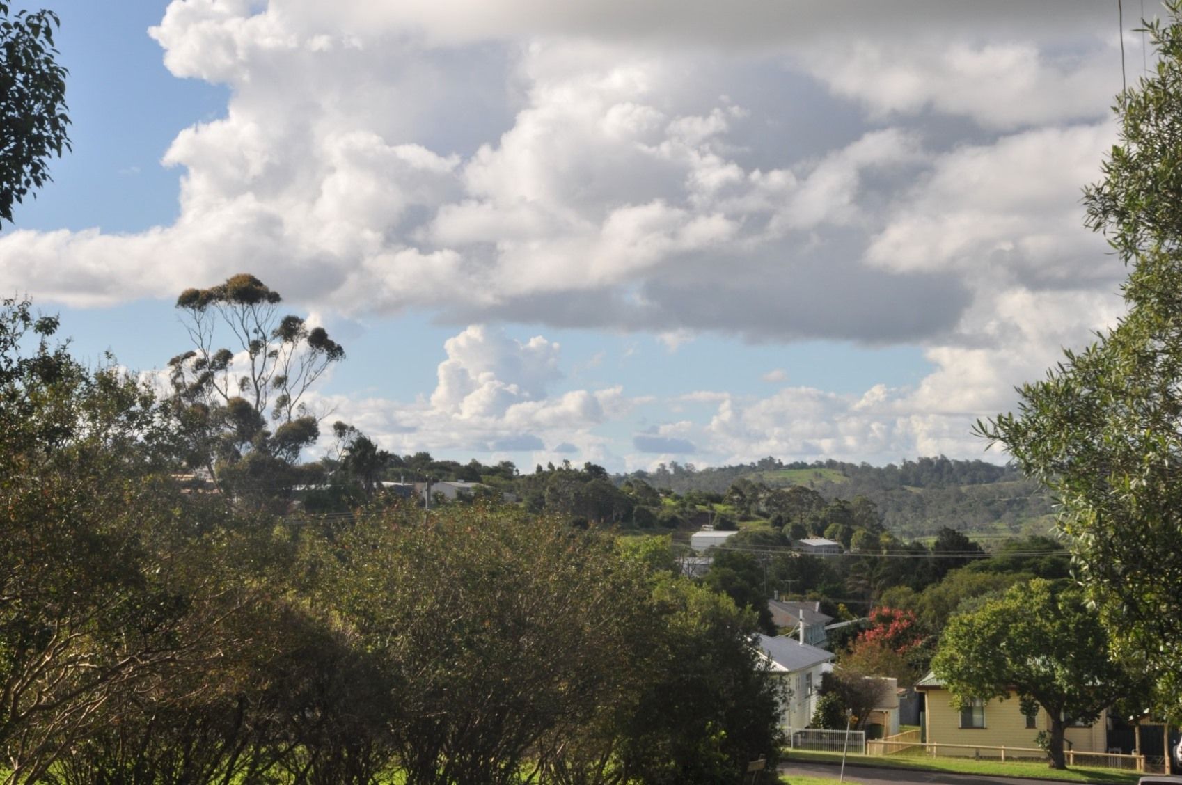 6 Hillview Avenue, NEWTOWN, QLD 4350