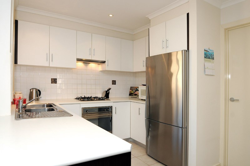 3/10 Ross Street, FERNTREE GULLY, VIC 3156