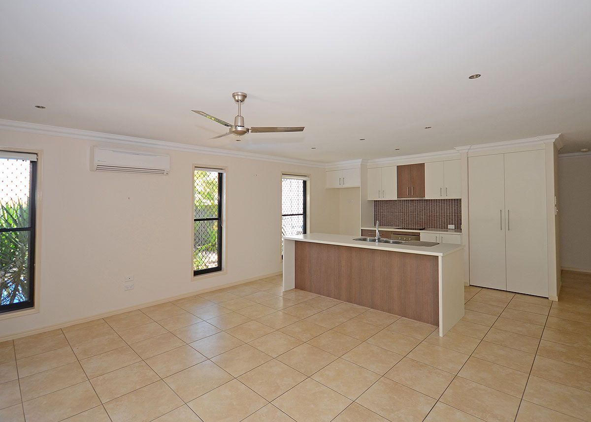 3 Bay Breeze Close, WONDUNNA, QLD 4655