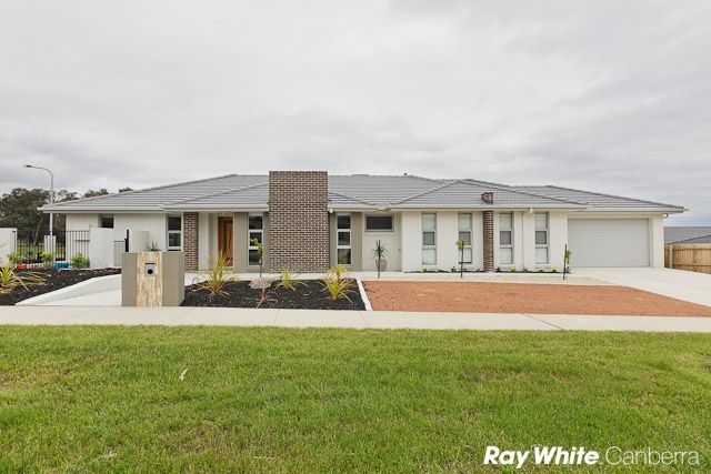 16 Plimsoll Drive, CASEY ACT 2913
