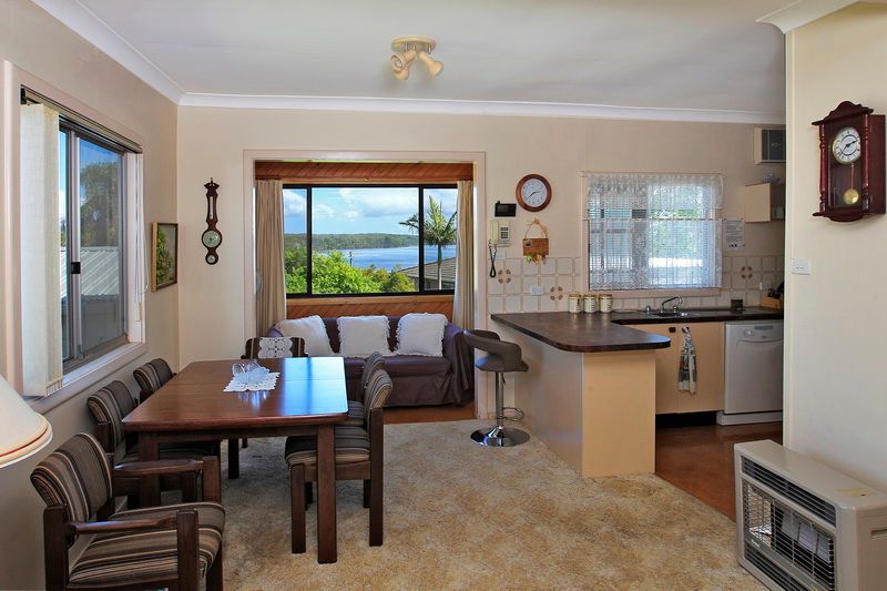 18 Bartlett Drive, GREENWELL POINT, NSW 2540