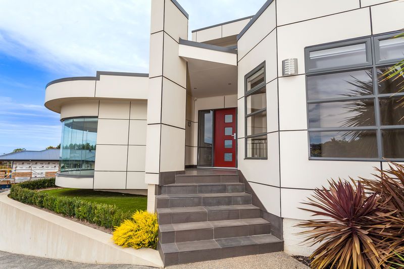 7 Thoroughbred Drive, HIGHTON, VIC 3216
