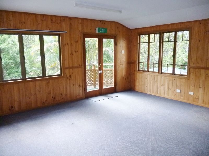 18 Coral Street, MALENY, QLD 4552