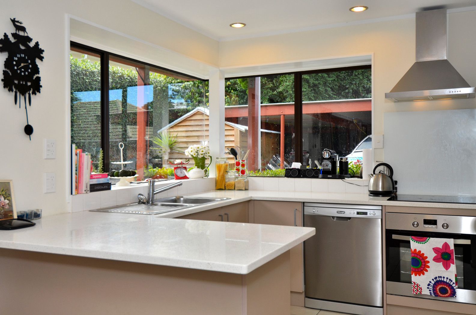 60a Hillcrest Avenue, HILLCREST, North Shore City
