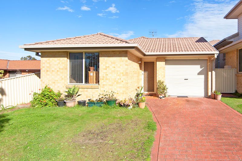 77 Gorokan Drive, LAKE HAVEN NSW 2263