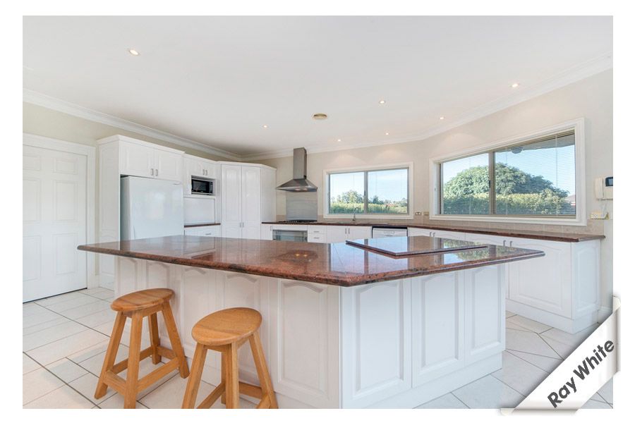 8 McAuliffe Court, NICHOLLS, ACT 2913