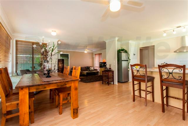 38 Ballybunnion Terrace, GLENMORE PARK, NSW 2745