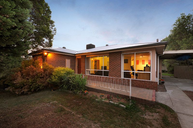 16 Gaydon Street, FERNTREE GULLY VIC 3156